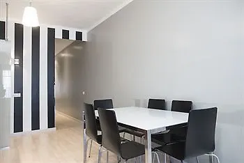 Hotel Dingdong Fira Apartments Barcelona
