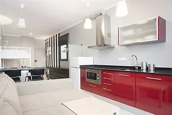 Dingdong Fira Apartments Barcelona Spain