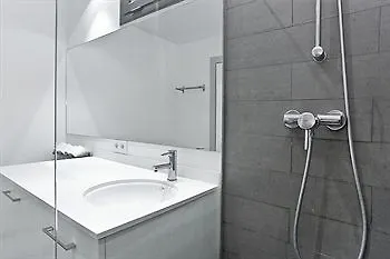 Dingdong Fira Apartments Barcelona