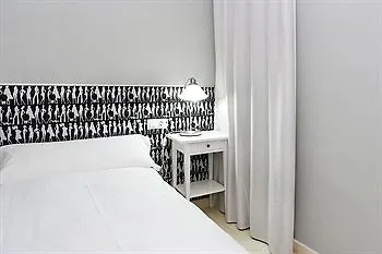 Dingdong Fira Apartments Barcelona