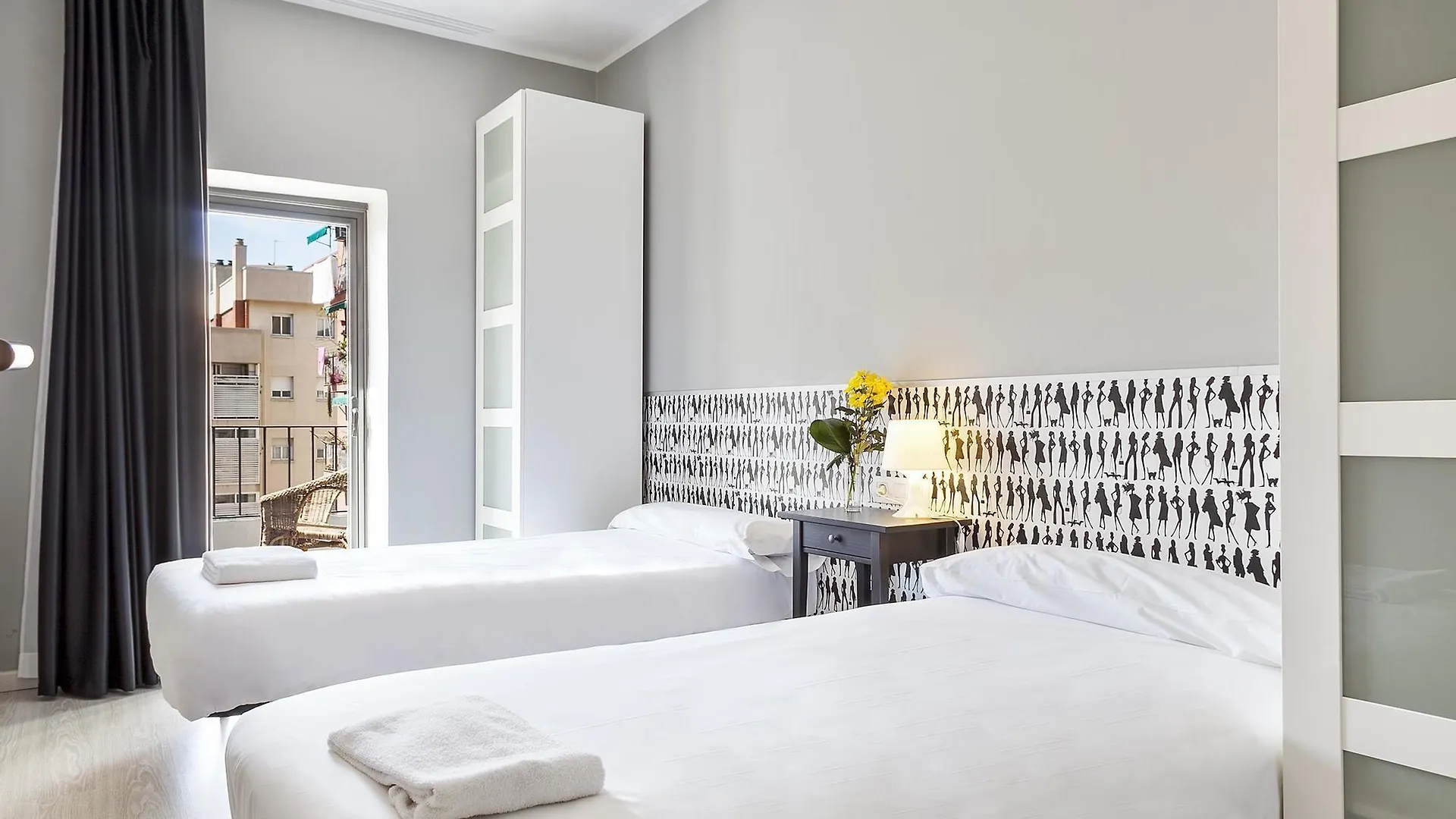 Dingdong Fira Apartments Barcelona Hotel