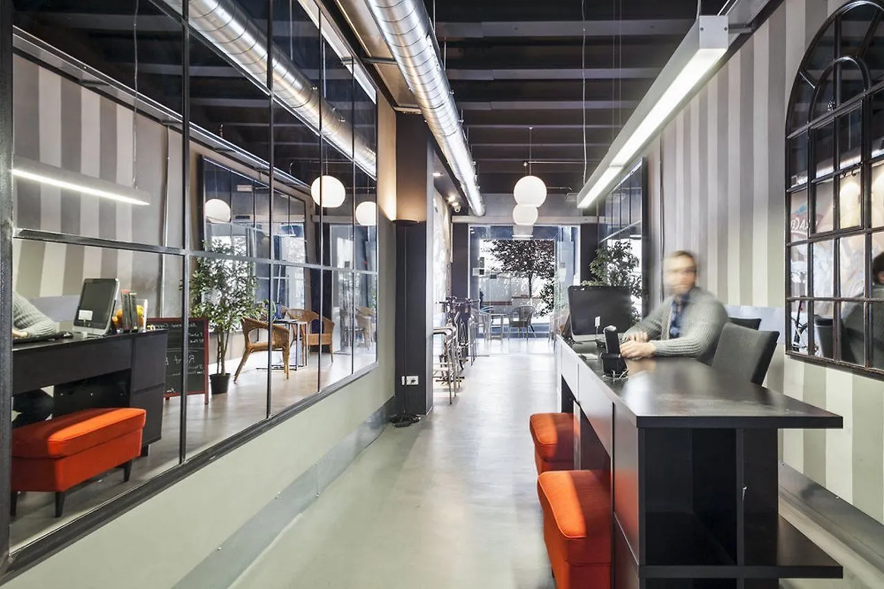 Hotel Dingdong Fira Apartments Barcelona
