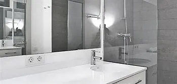 Dingdong Fira Apartments Barcelona Spain